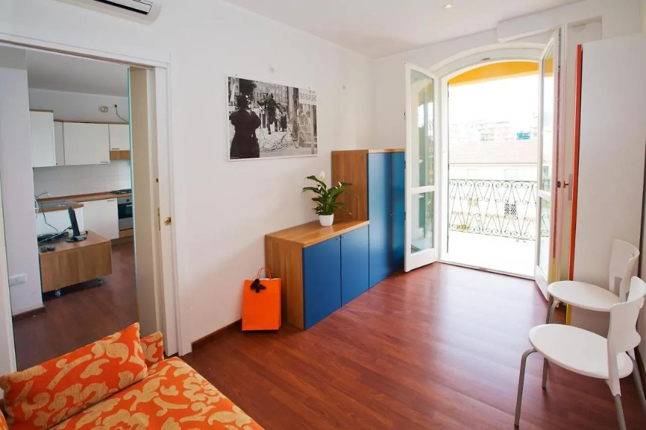 Living Loano Apartment Italy